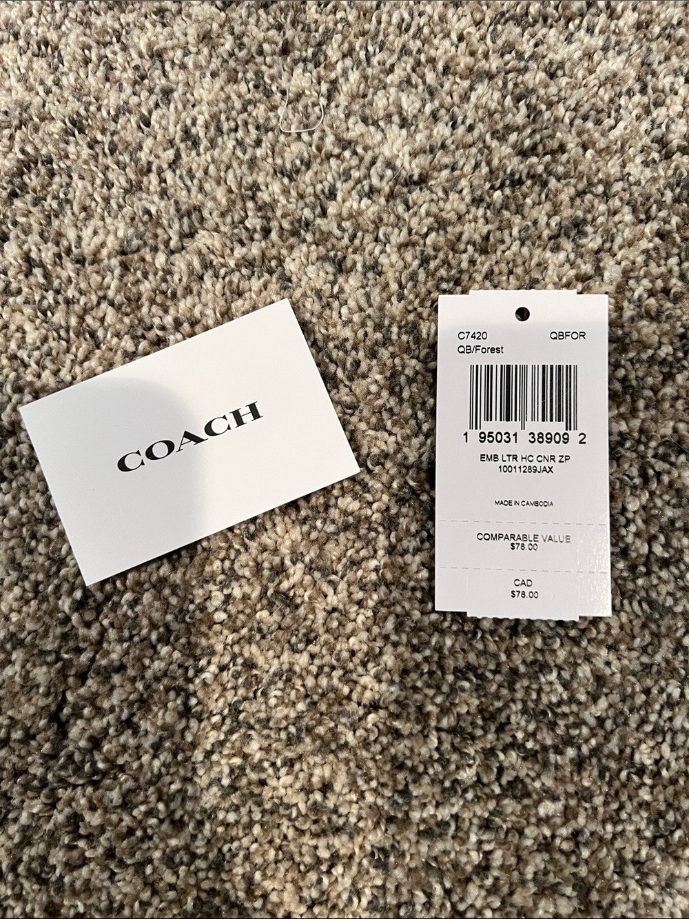 Coach Forest Green Pebbled Leather Wristlet Pouch - Picture 2 of 3